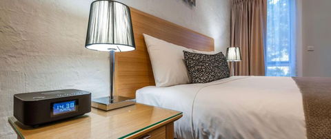 COMFORT INN COACH AND BUSHMANS - Australian Destinations 3
