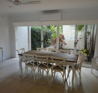 Noosa Entrance Waterfront Resort - Australian Destinations