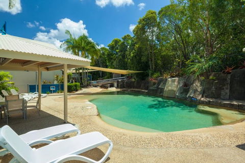 Noosa Entrance Waterfront Resort - Australian Destinations 5