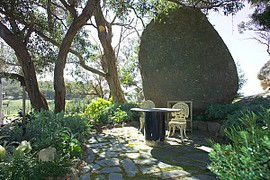 Kyneton Ridge Estate - Australian Destinations 0