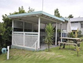 Ballymena Holiday Units - Australian Destinations 3
