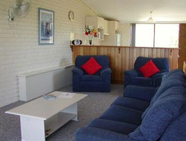 Penguin Mews - Australian Destinations 0