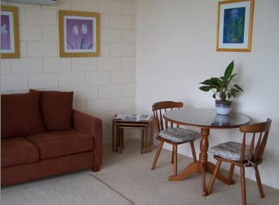 Penguin Mews - Australian Destinations 5