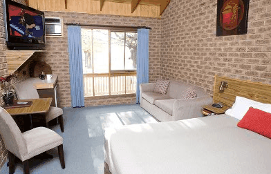 Beechworth Carriage Motor Inn - Australian Destinations 2