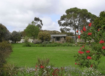 Camperdown Cascade Motel - Australian Destinations