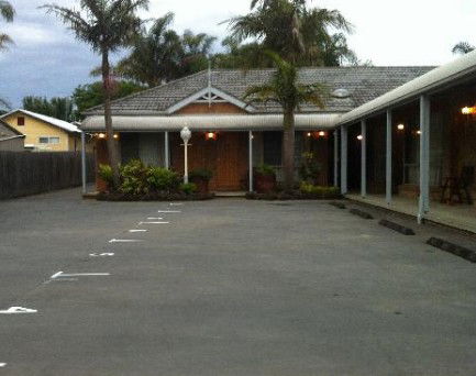 Best Western Coastal Waters Motor Inn - Australian Destinations 1