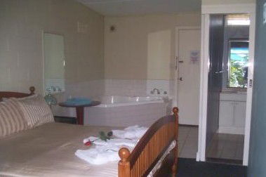 Copper Lantern Motel - Australian Destinations 3