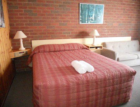 KY COUNTRY ROADS MOTOR INN - Australian Destinations 1