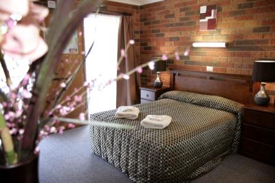 Frankston Motel - Australian Destinations 1