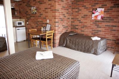 Frankston Motel - Australian Destinations 2