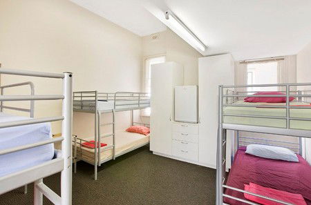 Cambridge Lodge - Australian Destinations 4