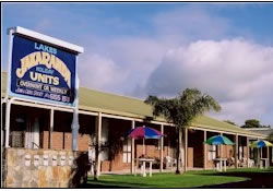 Lakes Jakaranda Holiday Units - Australian Destinations 1