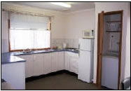 Lakes Jakaranda Holiday Units - Australian Destinations 4