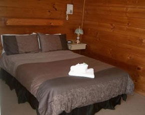 Paruna Motel - Australian Destinations 0