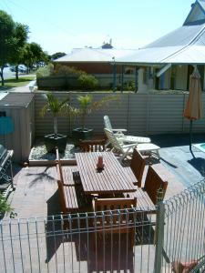 Paruna Motel - Australian Destinations 3