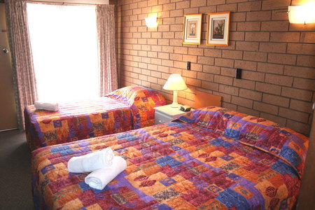 Rippleside Park Motor Inn - Australian Destinations 1