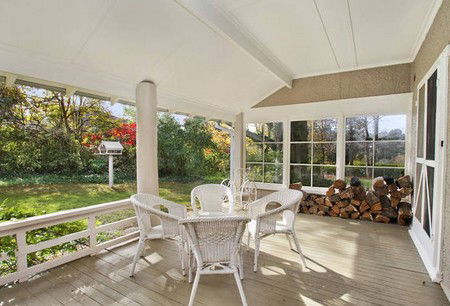Robin Hill - Australian Destinations 4
