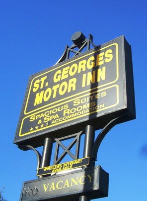 St Georges Motor Inn - Australian Destinations 0