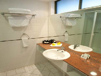 The Waverley International Hotel - Australian Destinations 2