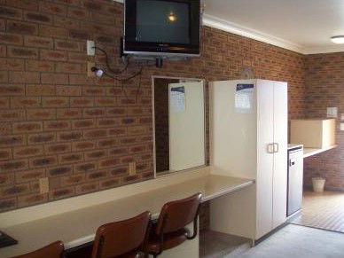 Town And Country Motor Inn Cobar - Australian Destinations 1