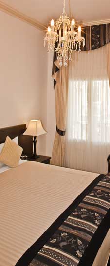 The Melbourne Hotel - Australian Destinations 1