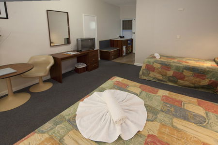 Amity Motor Inn - Australian Destinations 2