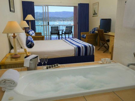 Coral Sea Resort - Australian Destinations 5