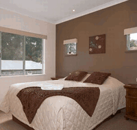 Adamsons Riverside Accommodation - Australian Destinations