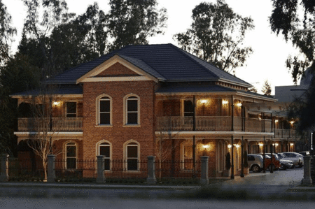Carlyle Suites  Apartments - Australian Destinations