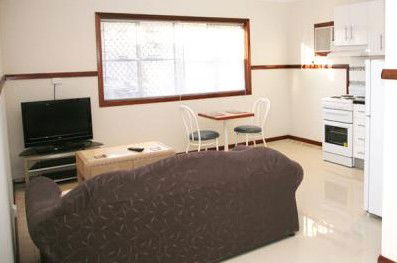 Across Country Motor Inn - Australian Destinations 5