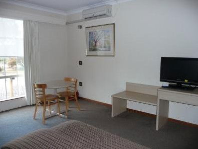 Hamiltons Townhouse Motel - Australian Destinations 3