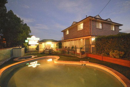 Country Gardens Motor Inn - Australian Destinations 4