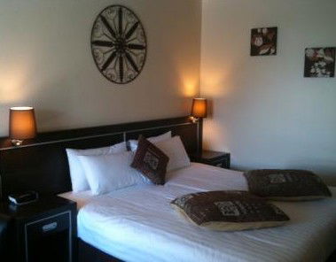 Golden West Motor Inn - Australian Destinations 3