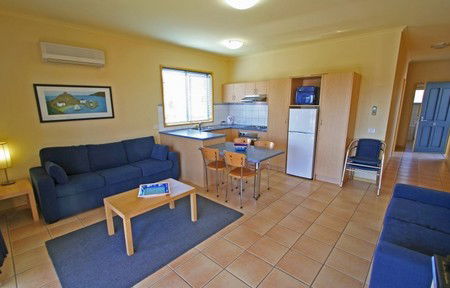 Seaview Motel & Apartments - Australian Destinations 1