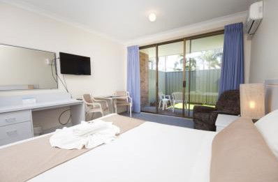 Island Palms Motor Inn - Australian Destinations 3
