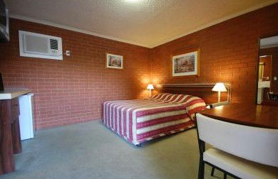 Junction Motor Inn - Australian Destinations 2