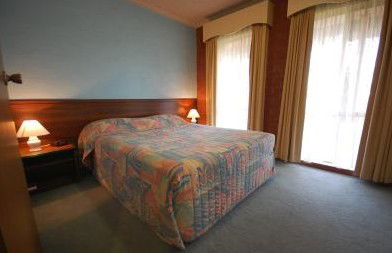 Junction Motor Inn - Australian Destinations 5