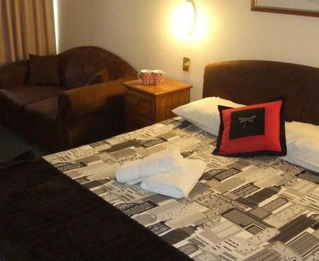 Lilac City Motor Inn & Streakhouse - Australian Destinations 4