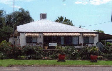 Injune Motel - Australian Destinations 1