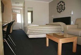 Queensgate Motel - Australian Destinations 0
