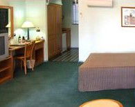 Young Federation Motor Inn - Australian Destinations 0
