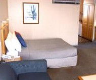 Young Federation Motor Inn - Australian Destinations 2