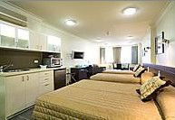 Hyde Park Inn - Australian Destinations 2