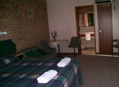 Spa Village Travel Inn - Australian Destinations 3