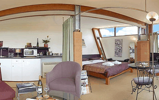 Bettenay's Vineyard And Winery - Australian Destinations 0