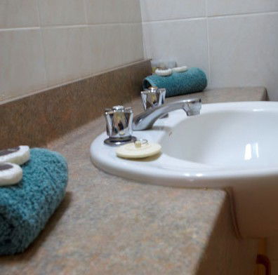 Carriage House Motor Inn - Australian Destinations 4