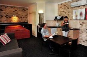 Highlander Motor Inn And Apartments - Australian Destinations 5