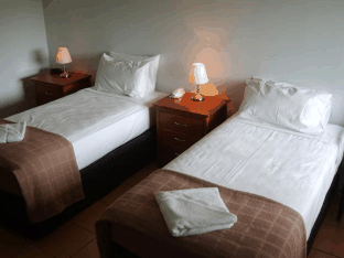 Cairns Reef Apartments And Motel - Australian Destinations 3