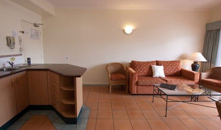 Mid City Luxury Suites - Australian Destinations 3