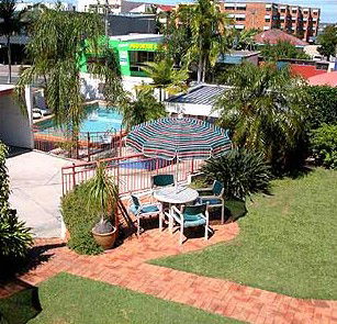 Caloundra Suncourt Motel - Australian Destinations 1